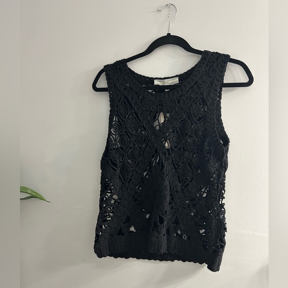 NWT guess black crochet top tank top - Picture 6 of 7
